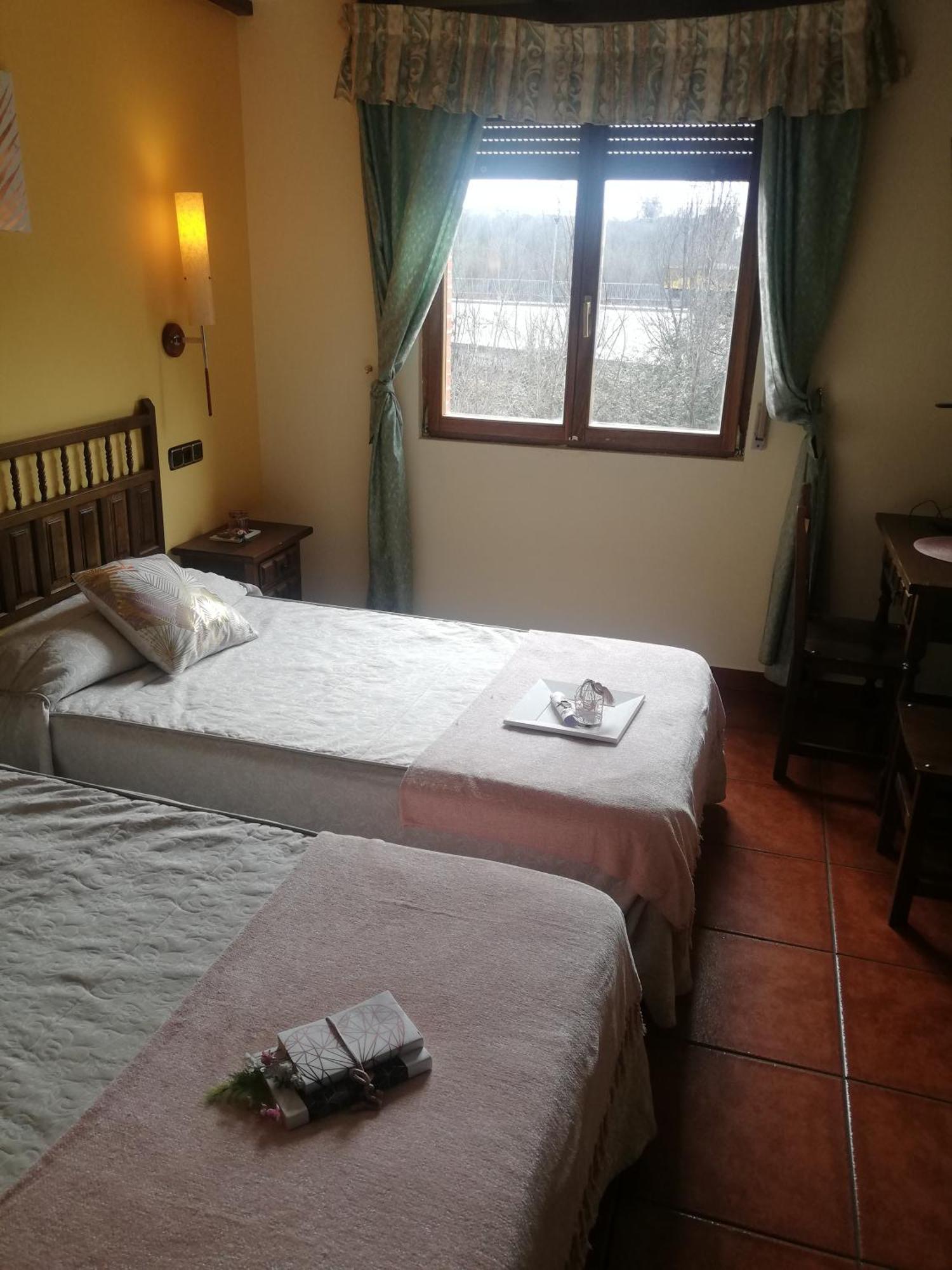 Hotel Rural El Vedal Muelas del Pan Bilik gambar